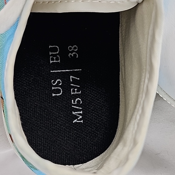 Crazy Campaholic Shoes - Picture 7 of 7